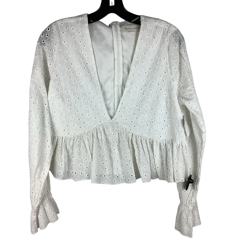 Top Long Sleeve By Clothes Mentor In White, Size: L