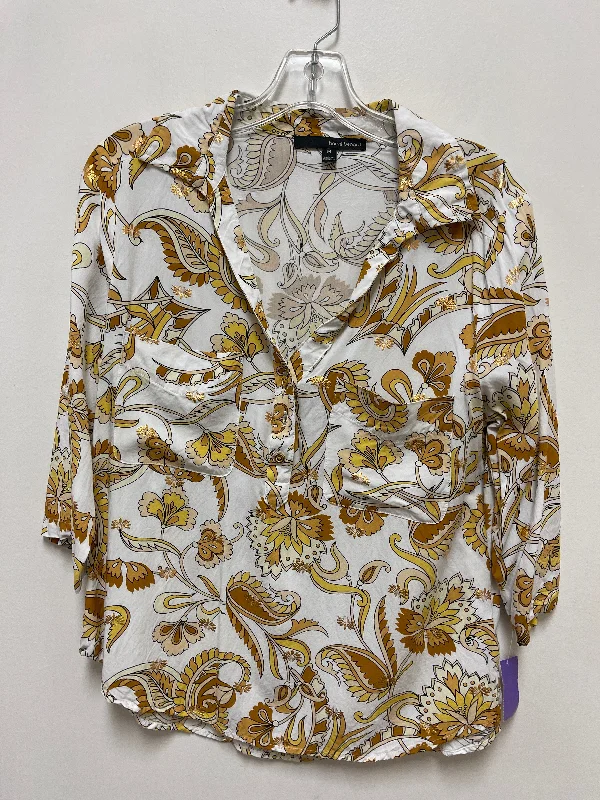 Top Long Sleeve By Harve Bernard In White & Yellow, Size: M