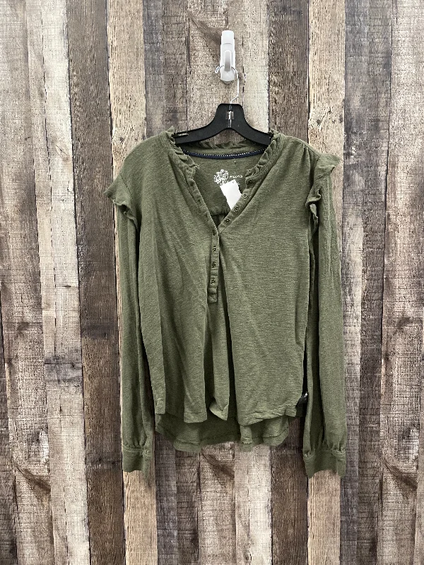 Top Long Sleeve By Pilcro In Green, Size: L